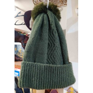 powder_bobble_hat_ph3