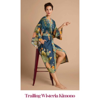 powder_trailing_wisteria_kimono